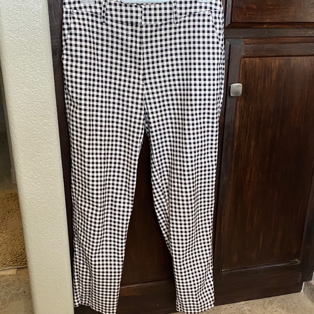 Chadwicks Black and White Checkered Ankle Pants